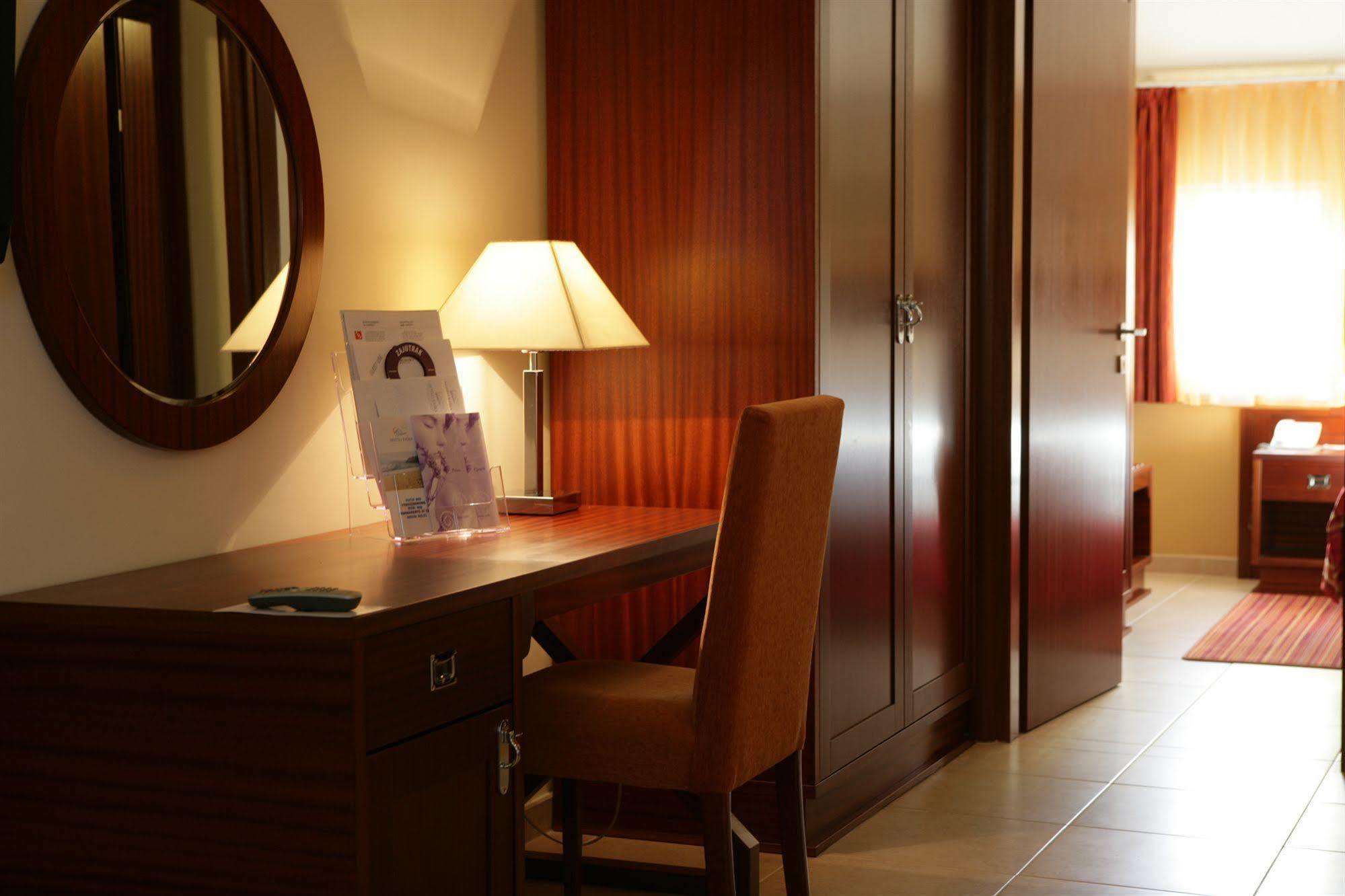 Valamar Atrium 4*